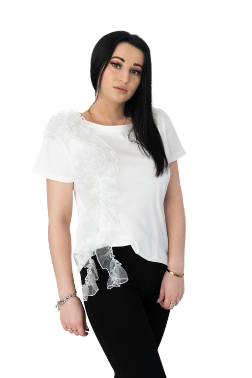 T-shirt Roże – przód damskiego t-shirtu z ozdobną aplikacją róż.