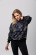 Bluza Celine – czarna bluza damska z niebiesko-srebrnym haftem roślinnym, łącząca wygodę i elegancki styl.